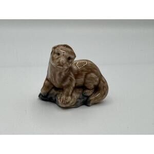 Vintage Wade Whimsies Otter Figurine Red Rose Tea Canadian Series 1970s